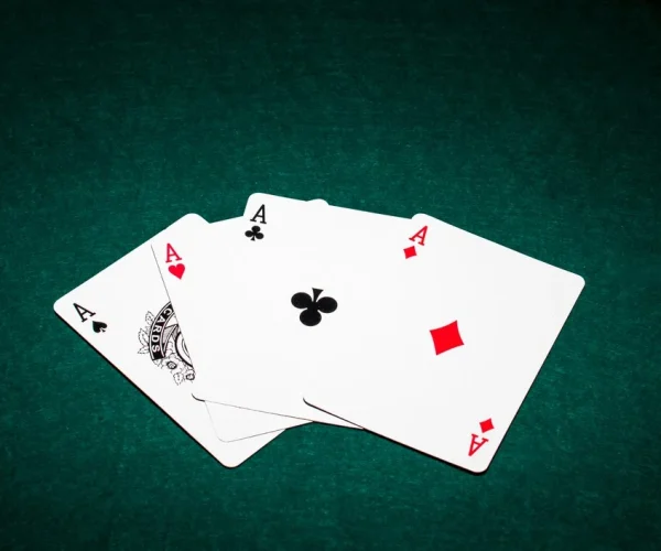 poker cards-article